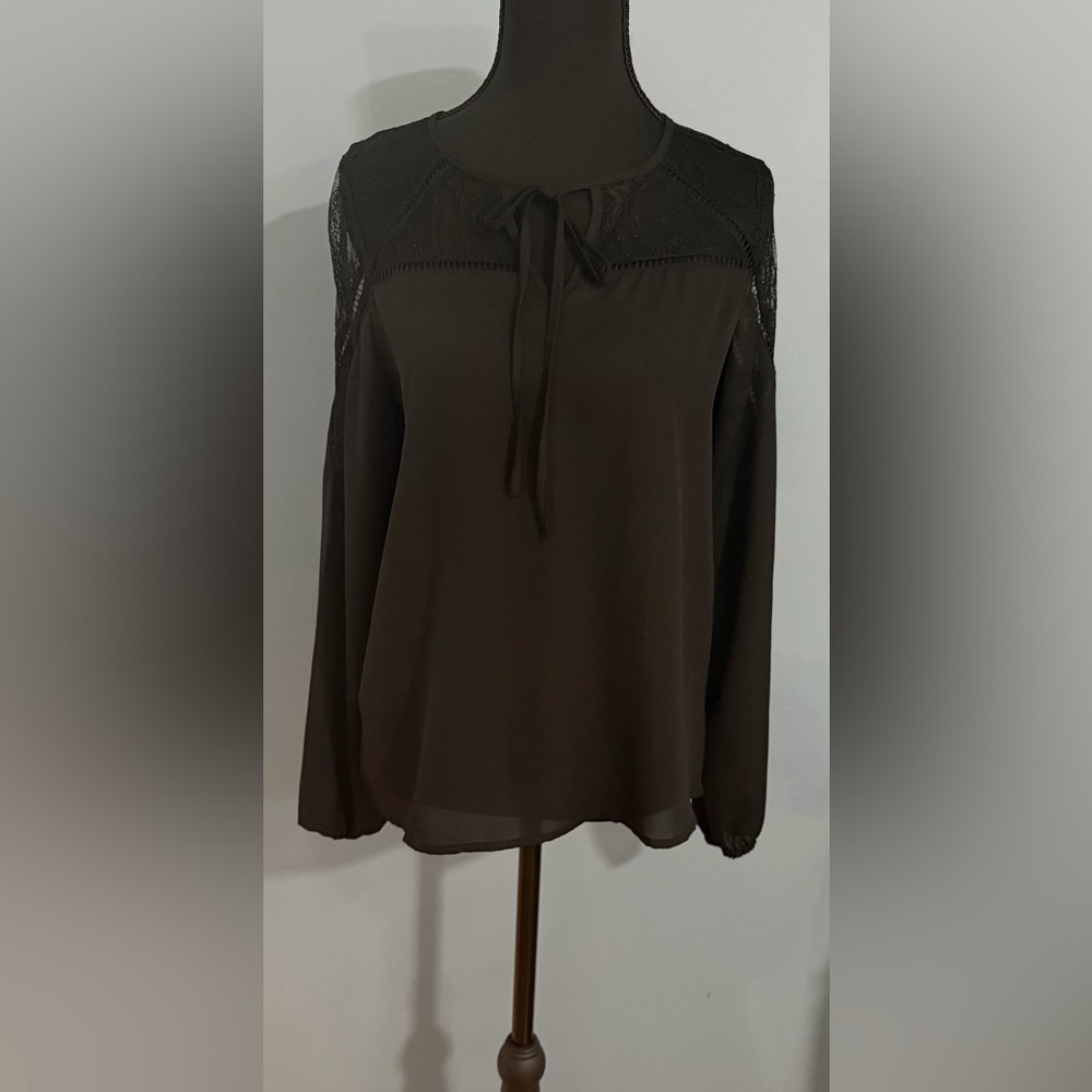 Women’s Brown Lace-Yoke Long Sleeve Tie-Neck Top
